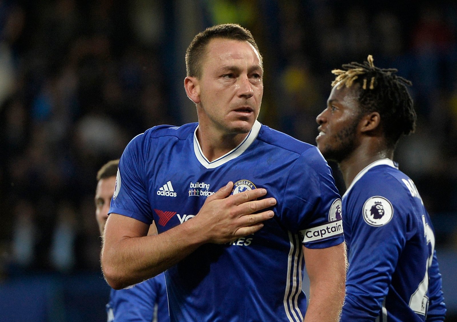 John Terry detona postura defensiva do Chelsea e questiona modelo de Xabi Alonso: ‘Não gosto nada’
